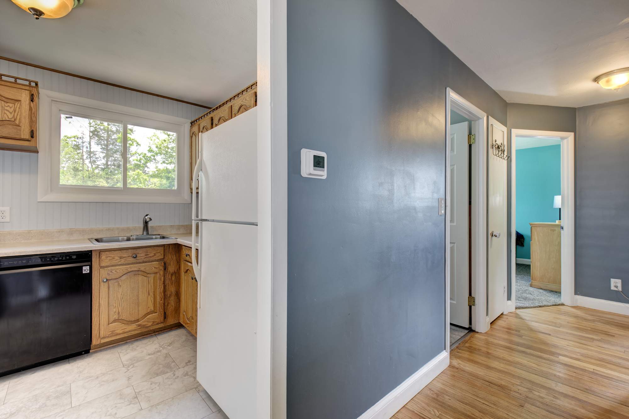 25 Yale Drive, Enfield, CT 06082
