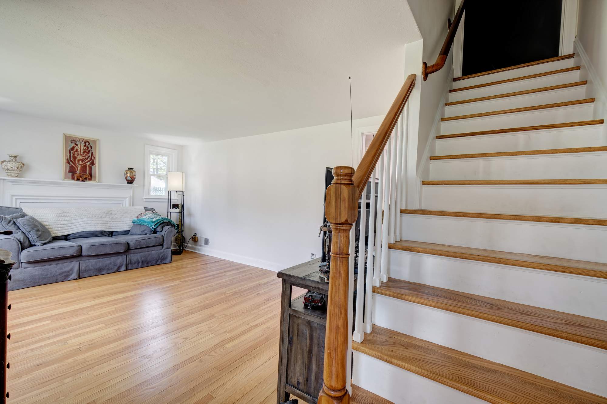 40 Oak Street, East Hartford, CT 06118