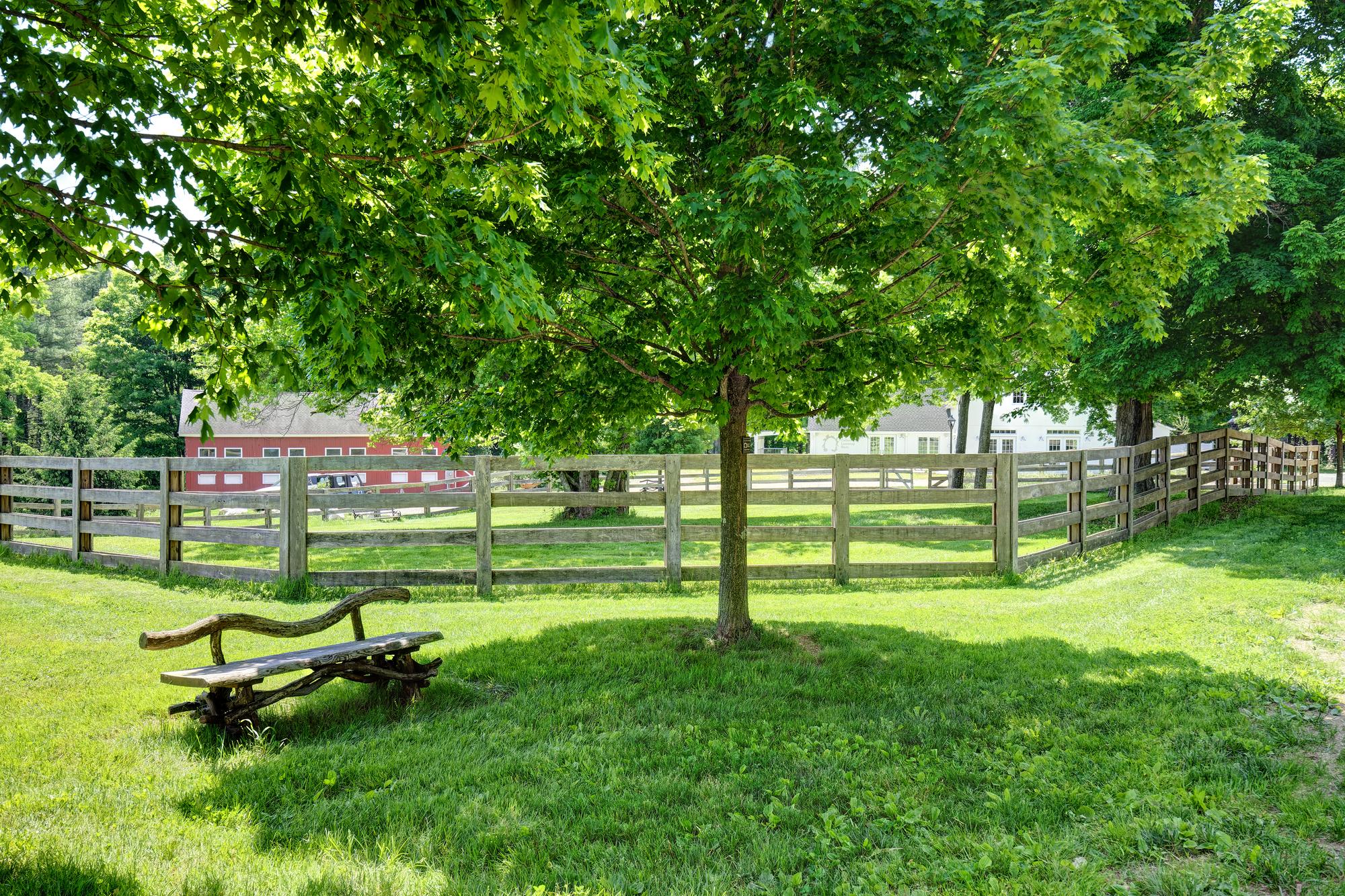 8 Commerce Road, Newtown, CT 06470