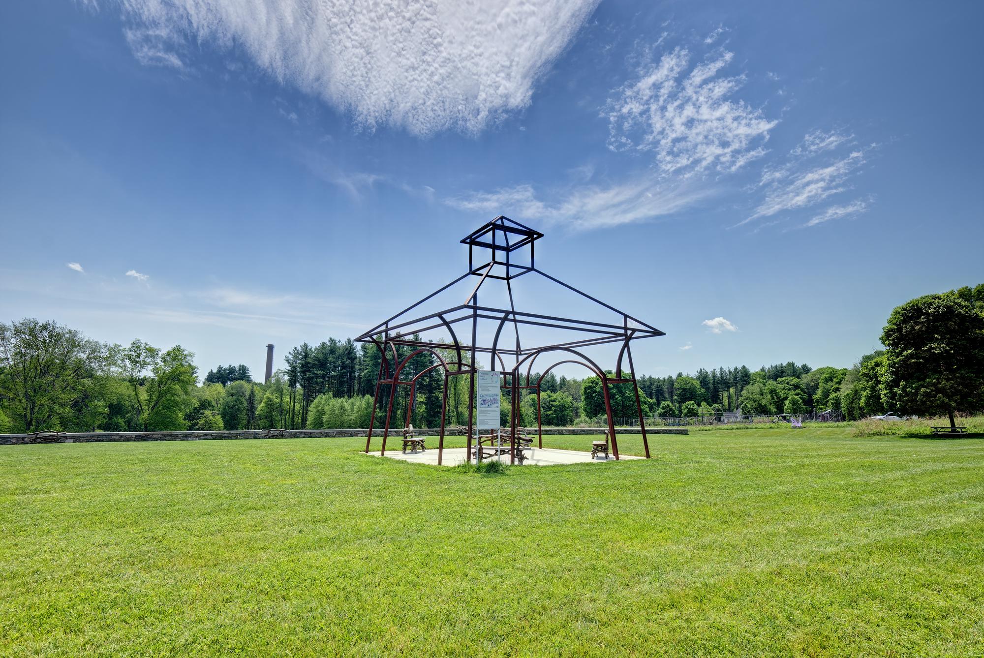 8 Commerce Road, Newtown, CT 06470