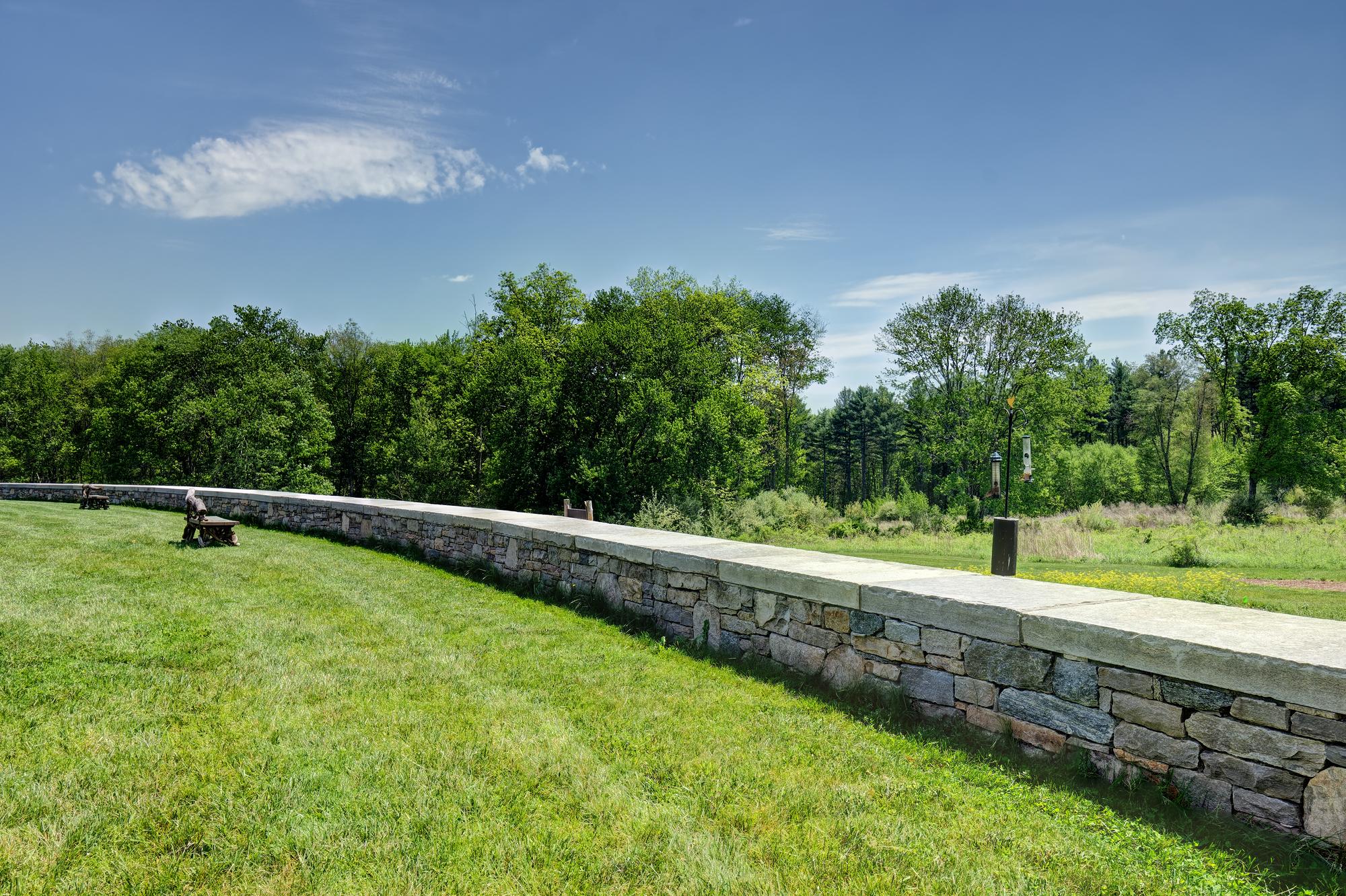 8 Commerce Road, Newtown, CT 06470