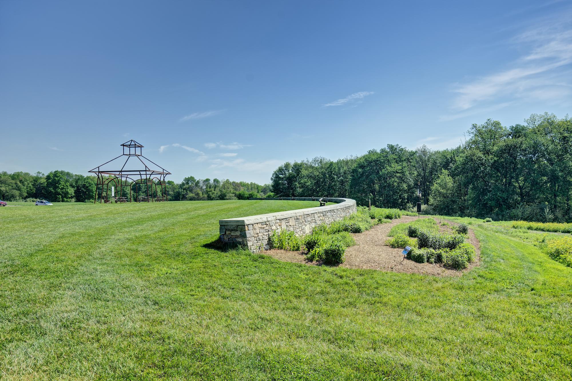 8 Commerce Road, Newtown, CT 06470