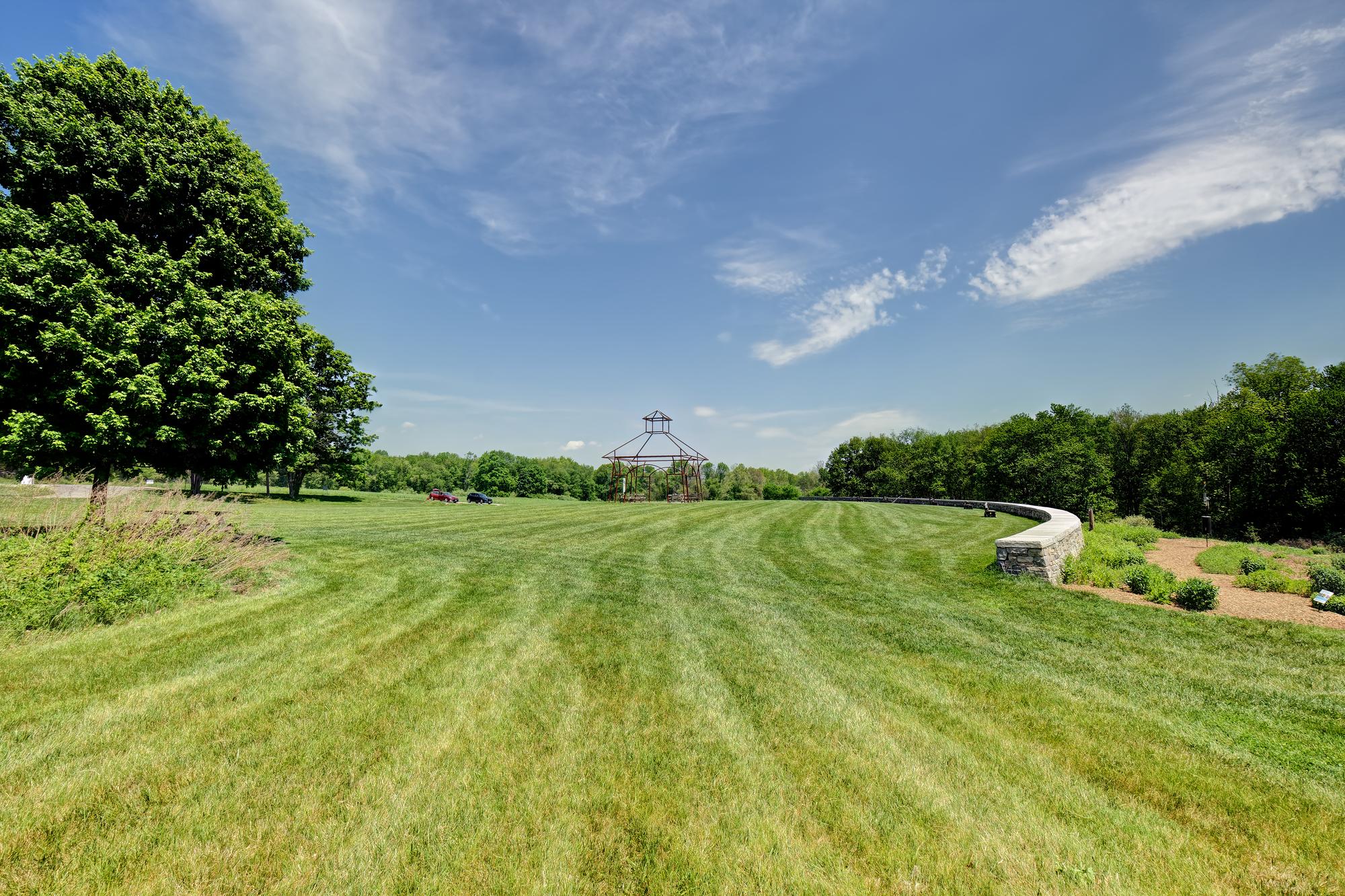 8 Commerce Road, Newtown, CT 06470