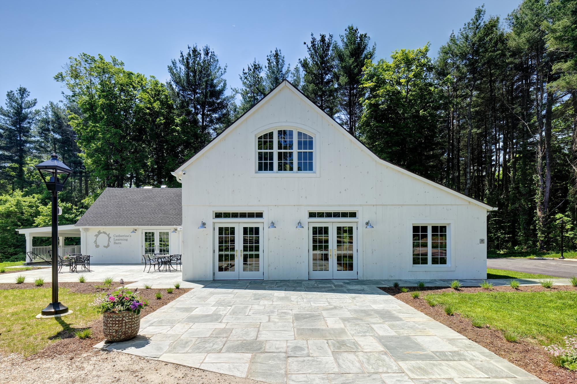 8 Commerce Road, Newtown, CT 06470