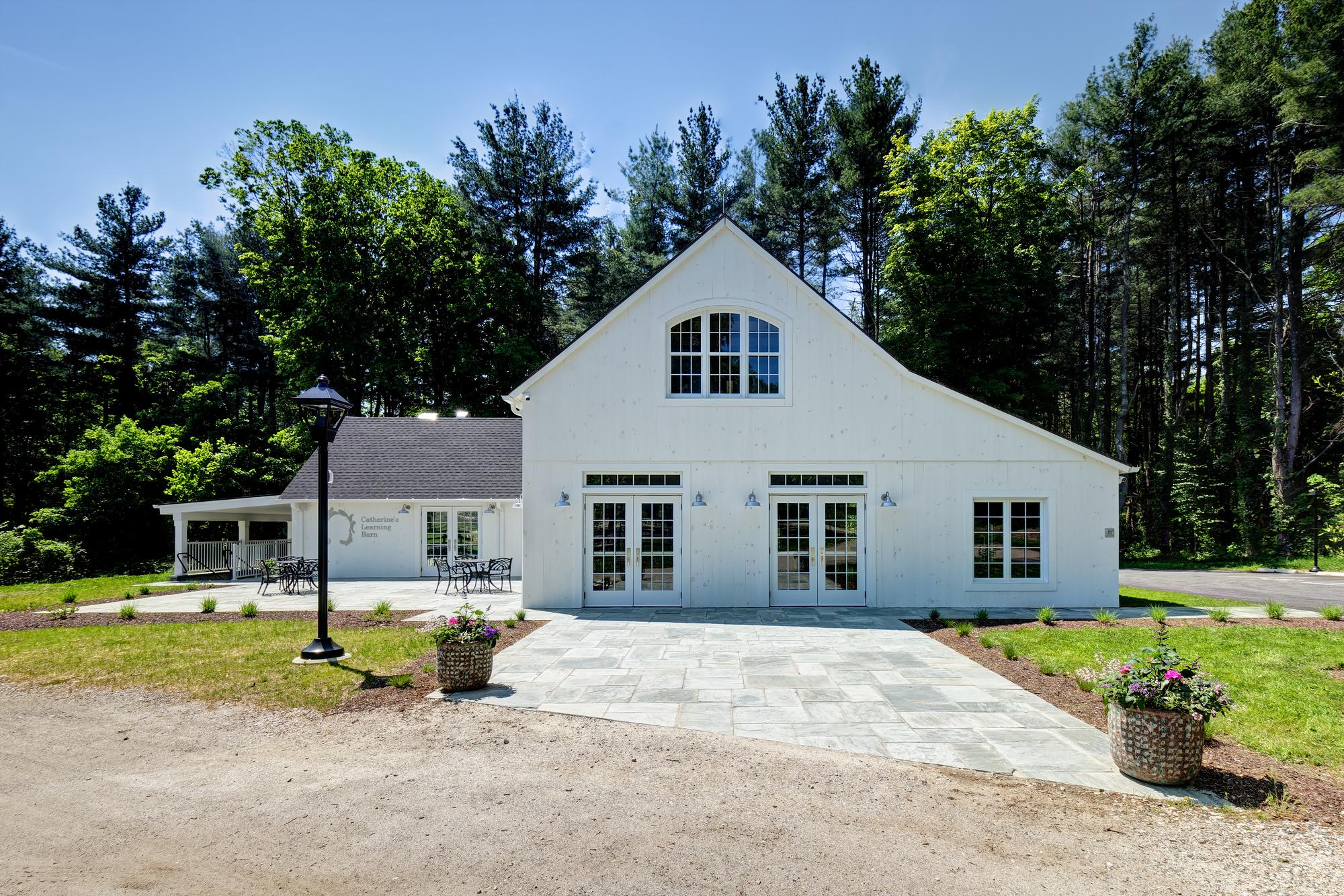 8 Commerce Road, Newtown, CT 06470