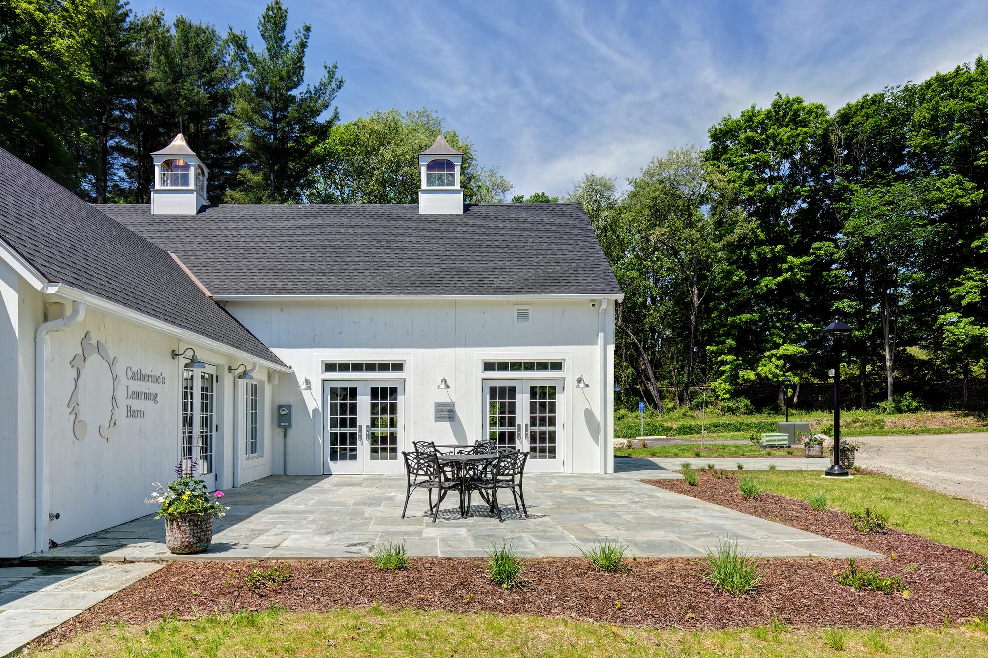 8 Commerce Road, Newtown, CT 06470
