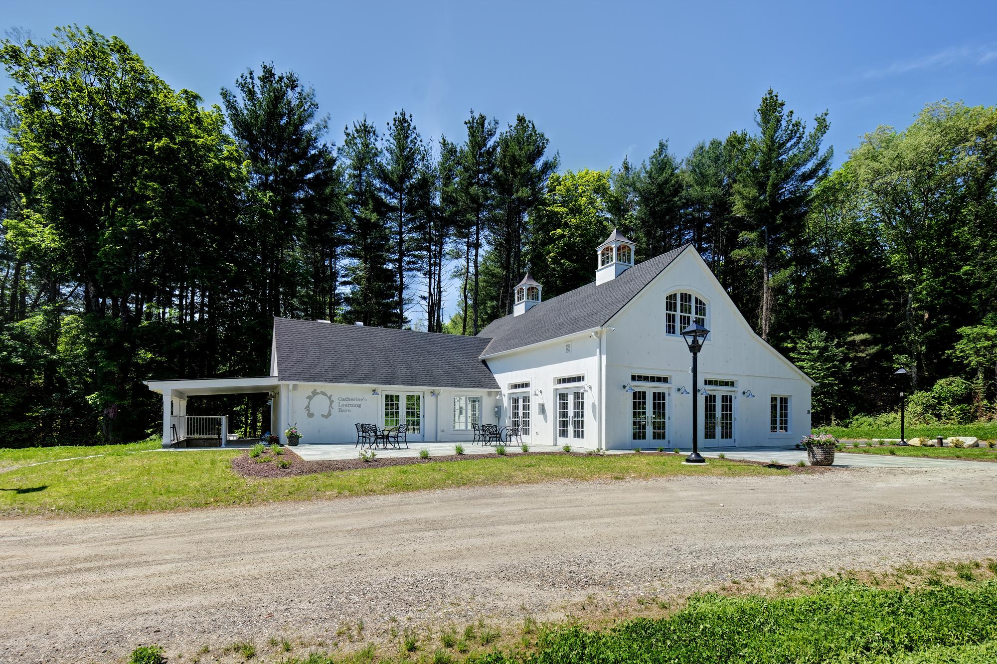 8 Commerce Road, Newtown, CT 06470