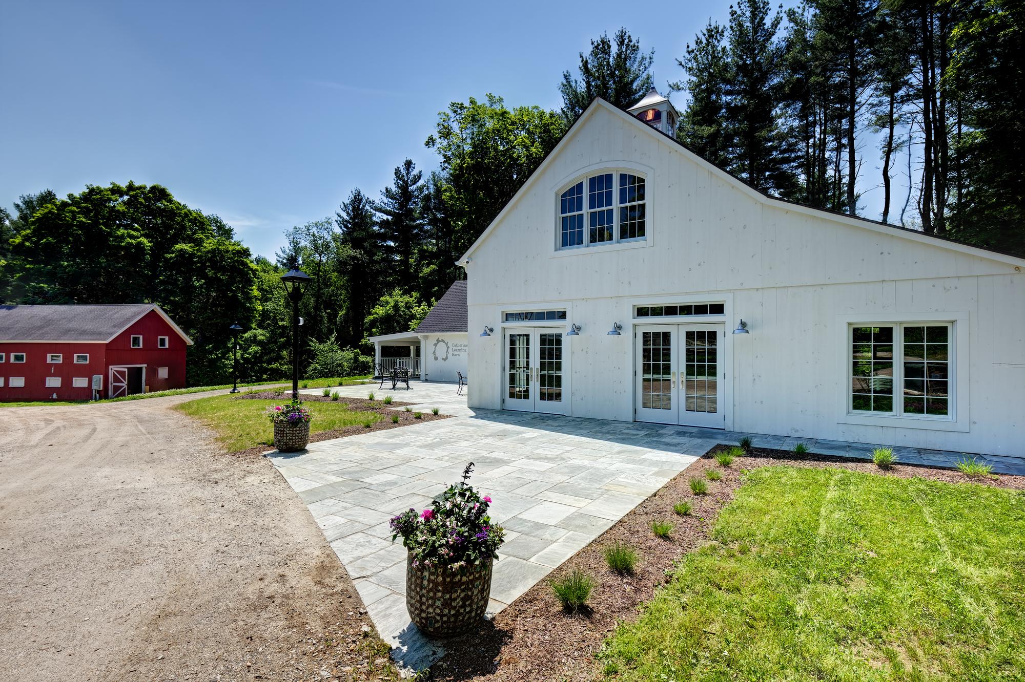 8 Commerce Road, Newtown, CT 06470