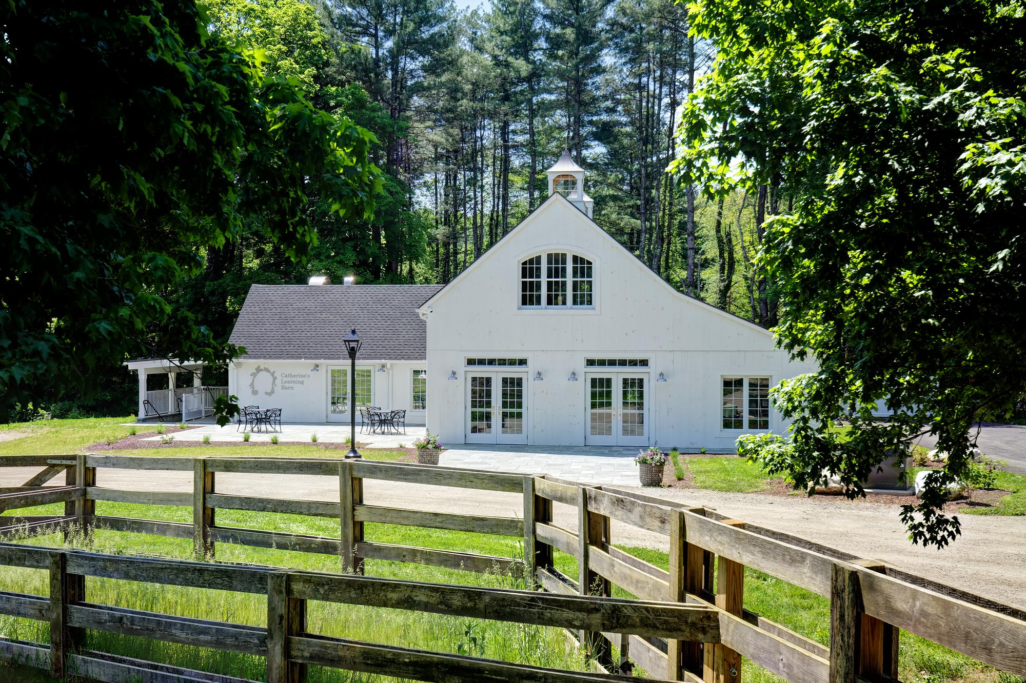 8 Commerce Road, Newtown, CT 06470